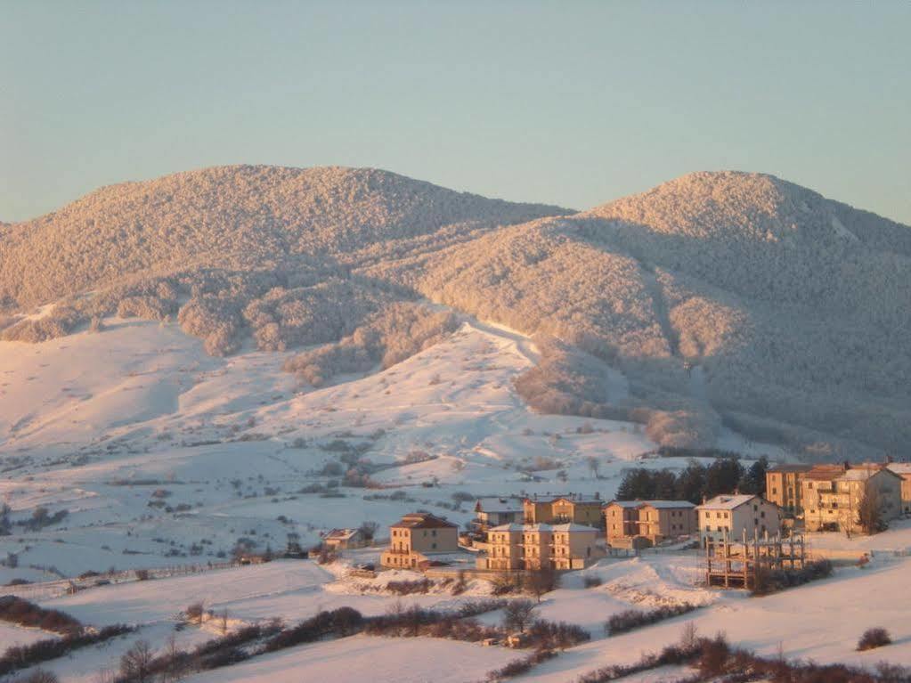 Hotel Capracotta Exterior foto
